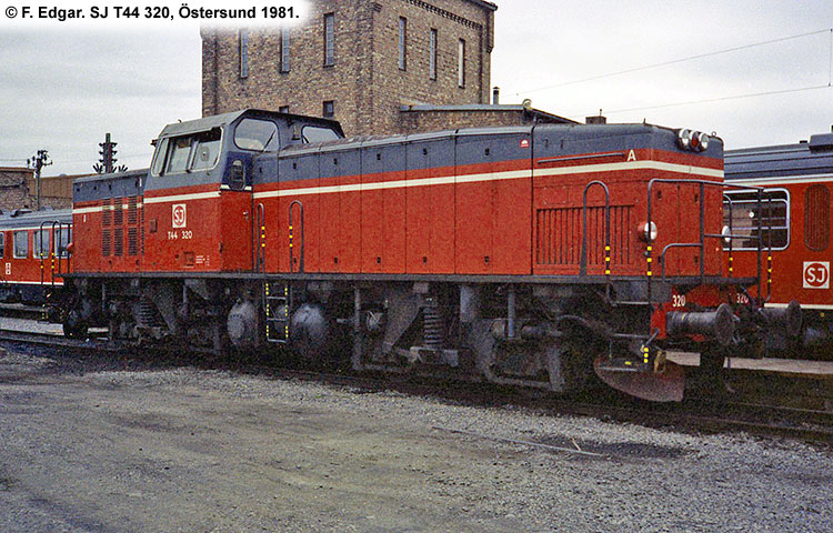 SJ T44 320