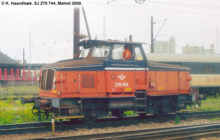 SJ Z70 744